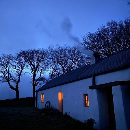 Thistle Thatch Cottage And Hot Tub - Mourne Mountains Newcastle  Extérieur photo